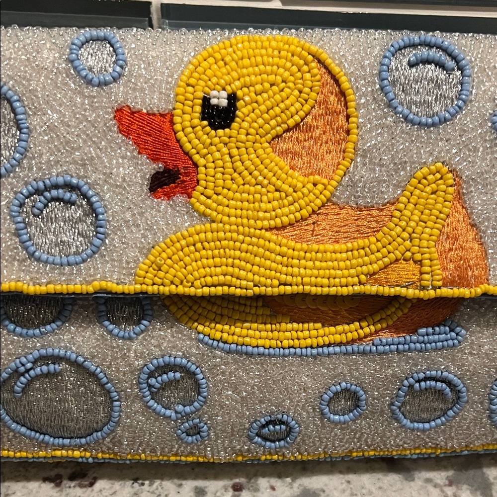 Beaded Duck Design Handbag - Picture 5 of 5